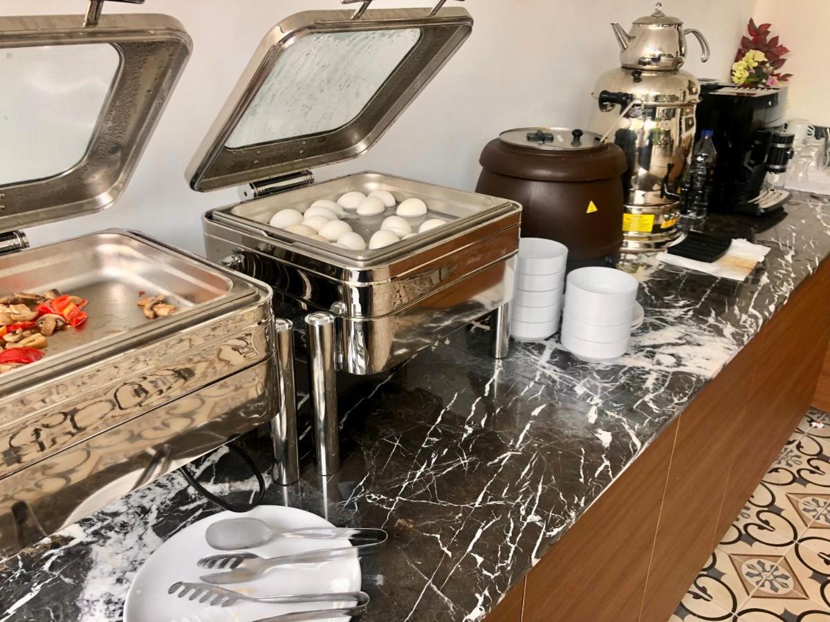 Wolf Of The City Hotel & Spa Анталия Екстериор снимка