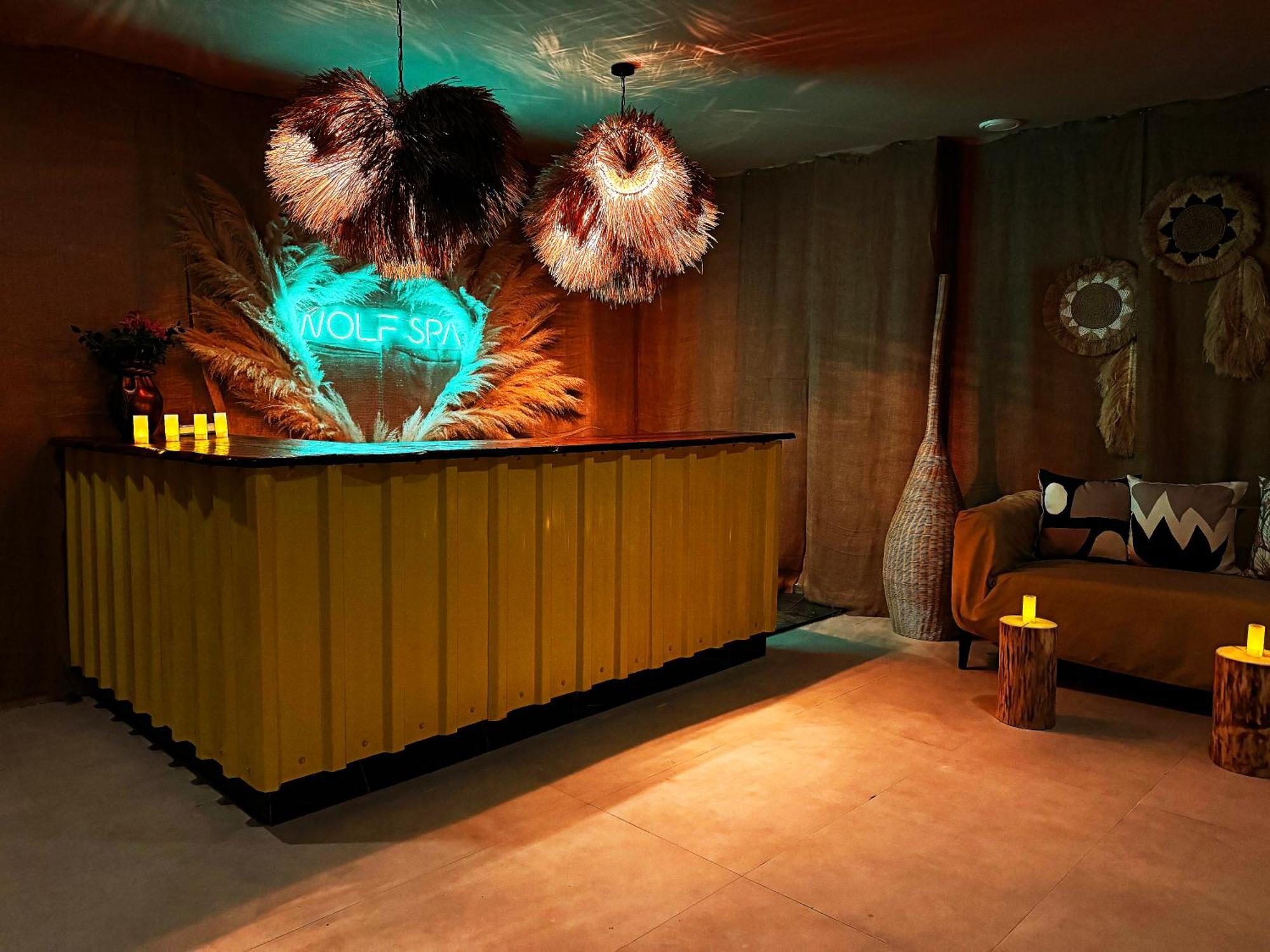 Wolf Of The City Hotel & Spa Анталия Екстериор снимка