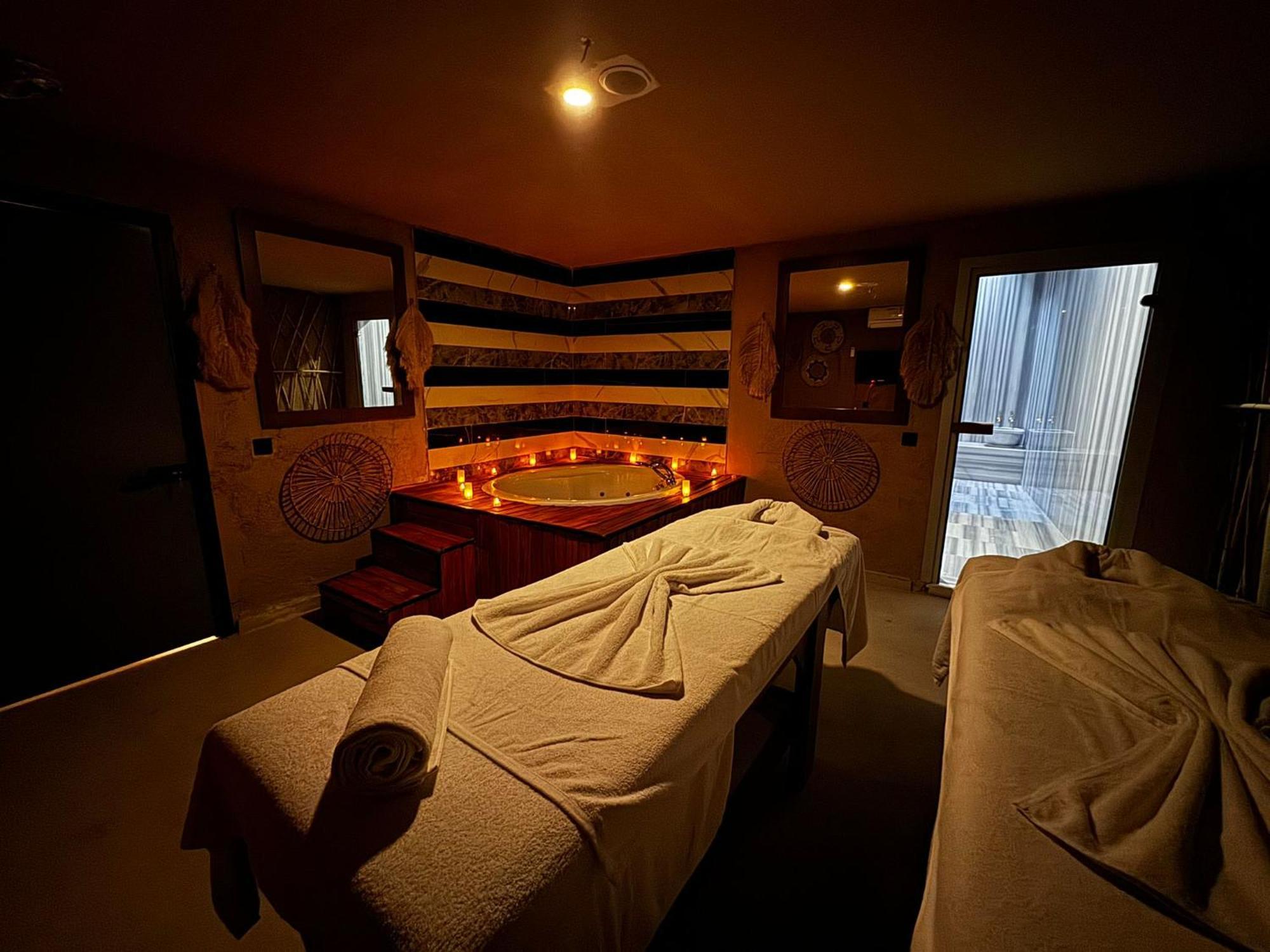 Wolf Of The City Hotel & Spa Анталия Екстериор снимка