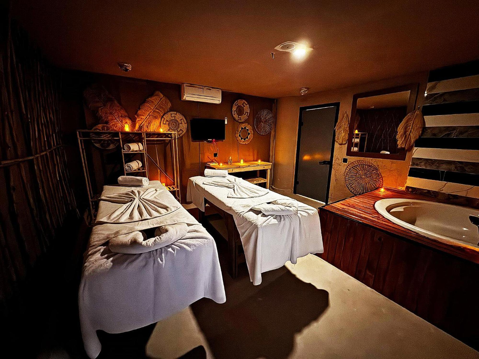 Wolf Of The City Hotel & Spa Анталия Екстериор снимка