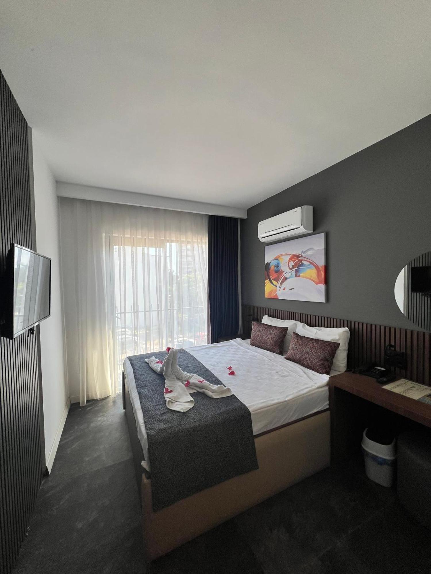 Wolf Of The City Hotel & Spa Анталия Екстериор снимка