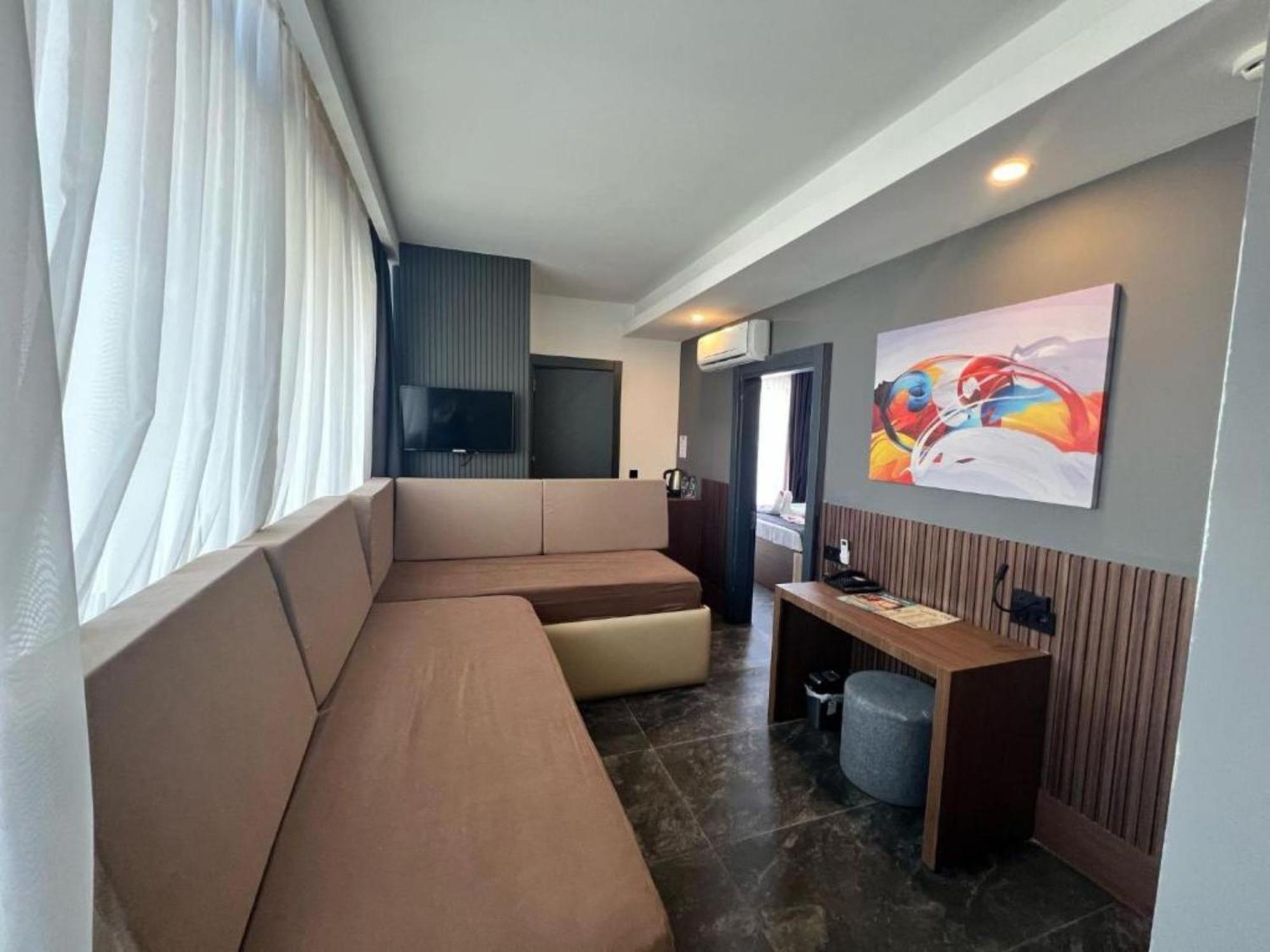 Wolf Of The City Hotel & Spa Анталия Екстериор снимка
